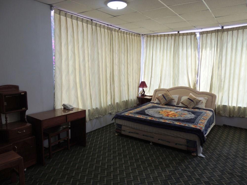 Taunggyi Hotel Exteriör bild